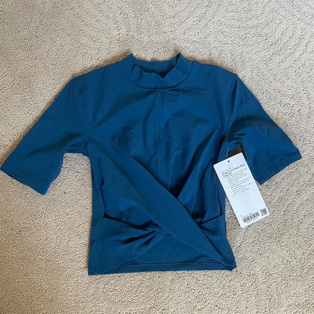 NEW rare lululemon wrap mock neck crop tank